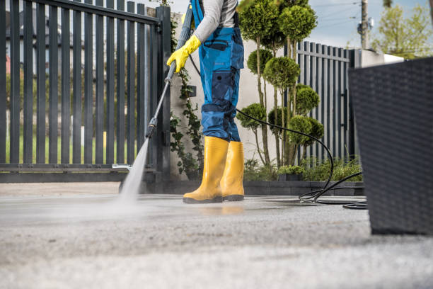 Best Residential Pressure Washing Services  in El Valle De Arroyo Seco, NM