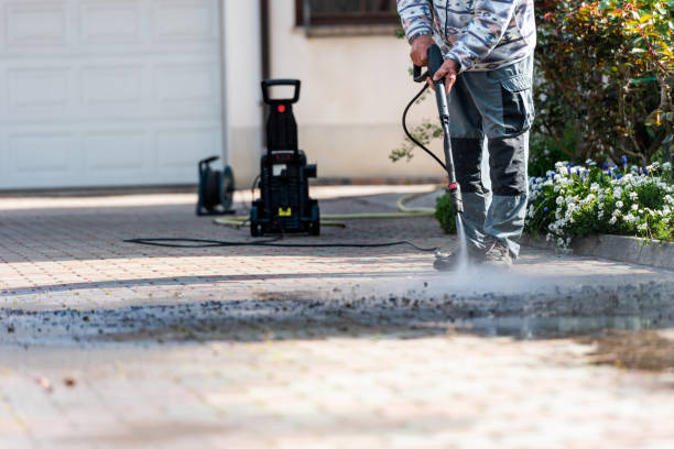 Best Residential Pressure Washing Services  in El Valle De Arroyo Seco, NM